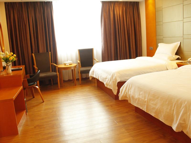 Greentree Inn Guangdong Shantou Changping Road Express Hotel מראה חיצוני תמונה