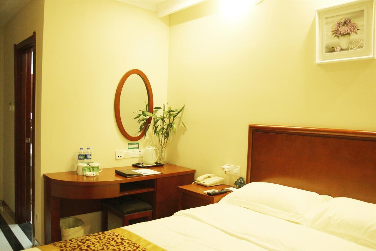 Greentree Inn Guangdong Shantou Changping Road Express Hotel מראה חיצוני תמונה